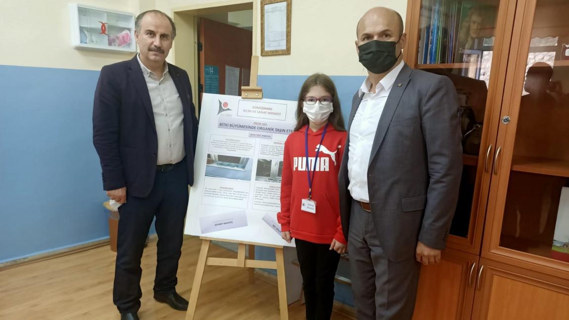 Okulumuz Öğrencisi Zeynep MALKOÇ Gümüşhane Bilim ve Sanat Merkezi Tübitak 4006 Bilim Fuarında Projesini Sundu